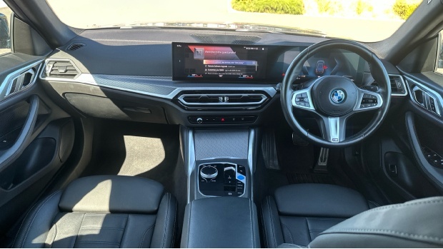 BMW i4 35 70.2Kwh M Sport Edrive WF23VGU Blue #4
