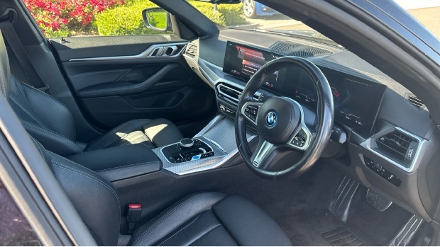 BMW i4 35 70.2Kwh M Sport Edrive WF23VGU Blue #6