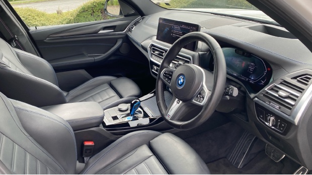 BMW iX3 80Kwh M Sport Pro ET22KUA White #6