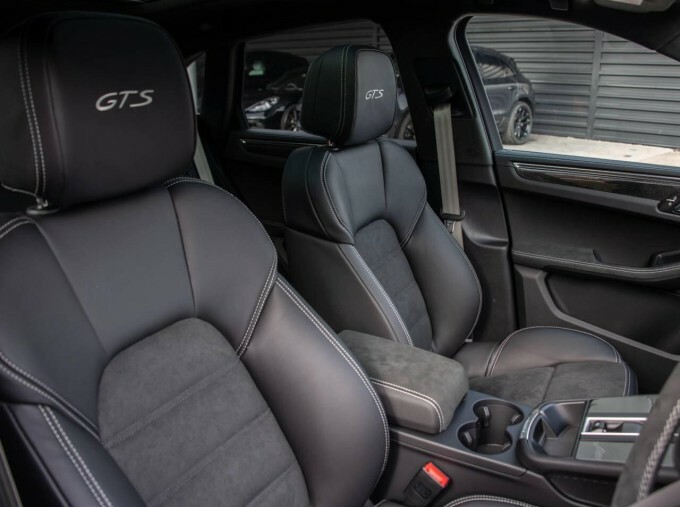 Porsche Macan V6 Gts Pdk 4Wd Euro 6 5-Door Black #5