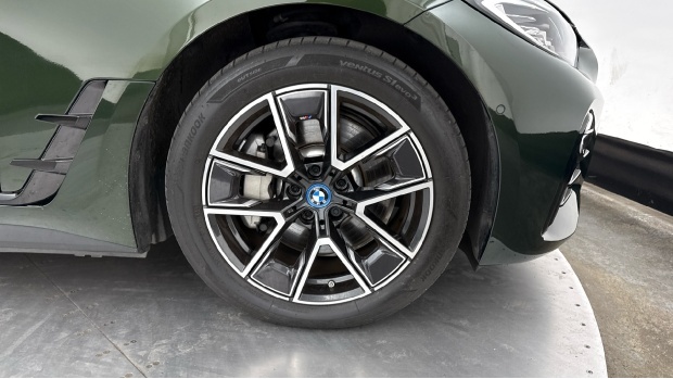 BMW i4 40 83.9Kwh M Sport Gran Coupe Edrive 5-Door Green #4