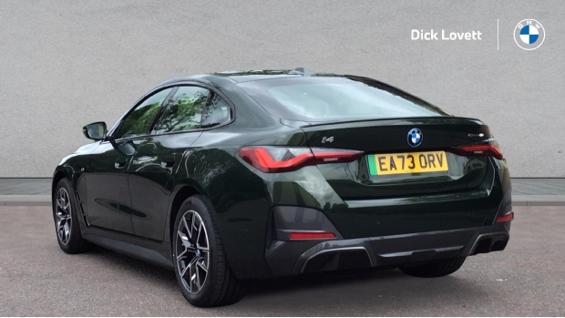 BMW i4 40 83.9Kwh M Sport Edrive EA73ORV Green #2