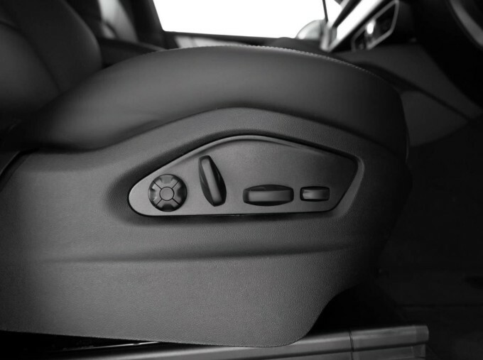 Porsche Cayenne E-hybrid Tiptronic S White #30