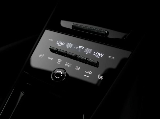 Porsche Cayenne E-hybrid Tiptronic S White #28
