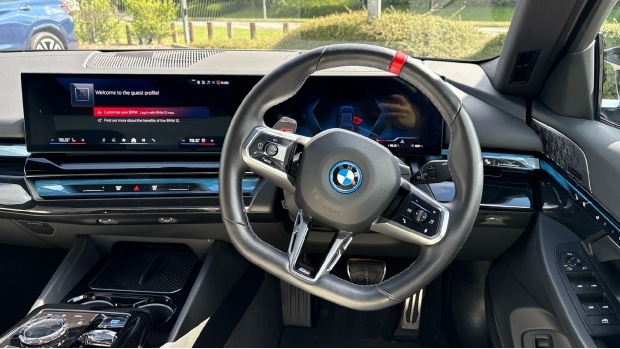 BMW i5 M60 83.9Kwh Xdrive Blue #5