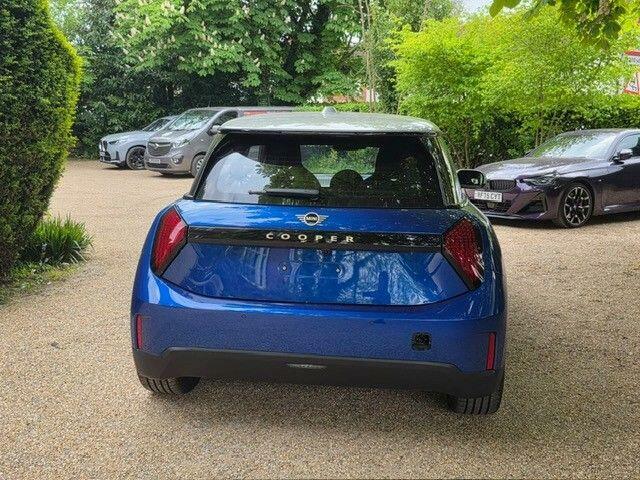 Mini Electric E 40.7Kwh Exclusive 3-Door Blue #5