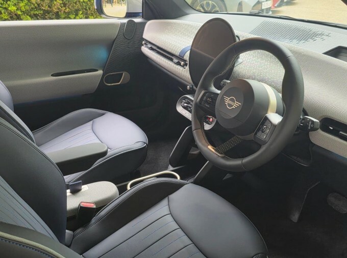 Mini Electric E 40.7Kwh Exclusive 3-Door Blue #3