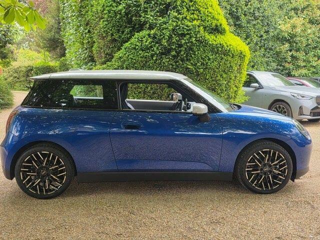 Mini Electric E 40.7Kwh Exclusive 3-Door Blue #6