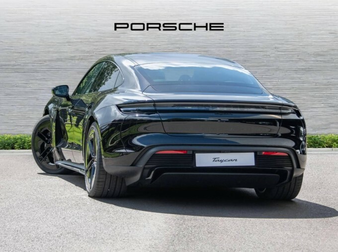 Porsche Taycan Taycan Limousine Black #2