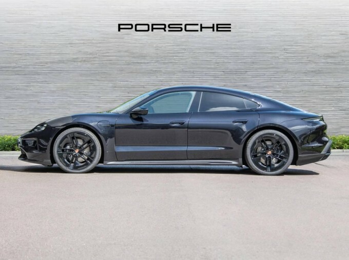 Porsche Taycan Taycan Limousine Black