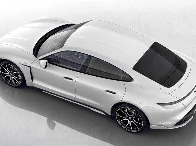 Porsche Taycan Performance Plus 93.4Kwh Turbo 4Wd 4-Door 11 White #4
