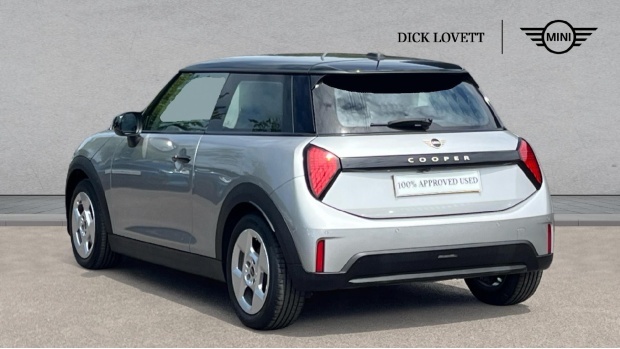 Mini Hatch 1.5C Classic Steptronic Euro 6 3-Door Silver #2