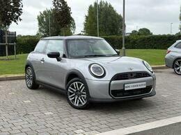 Mini Hatch 1.5C Classic Steptronic Euro 6 3-Door Silver
