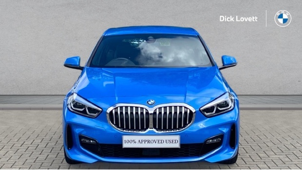 BMW 1 Series Hatchback Black #16