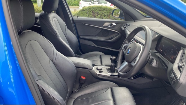 BMW 1 Series Hatchback Black #11