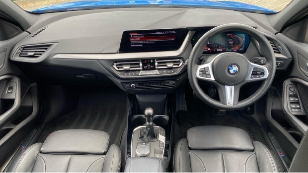 BMW 1 Series Hatchback Black #4