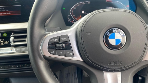BMW 1 Series Hatchback Black #17