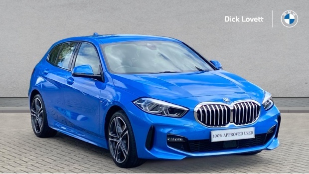 BMW 1 Series Hatchback Black #1