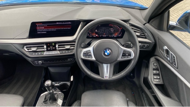 BMW 1 Series Hatchback Black #5