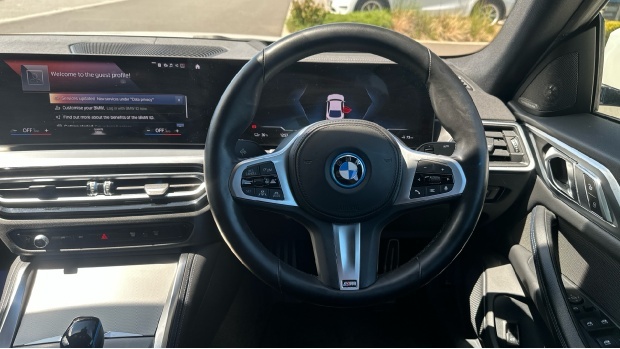 BMW i4 40 83.9Kwh M Sport Edrive AV22CXD White #5