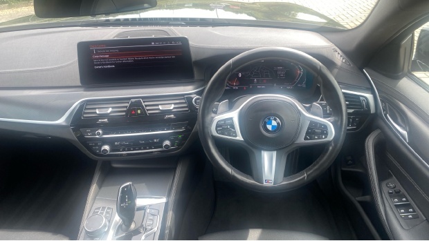 BMW 5 Series 520D Mht M Sport Touring Steptronic Euro 6 WR24DXS Blue #5