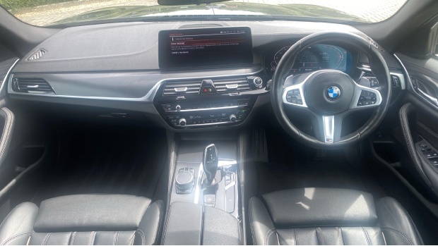 BMW 5 Series 520D Mht M Sport Touring Steptronic Euro 6 WR24DXS Blue #4