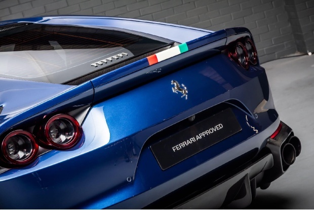 Ferrari 812 Superfast 2dr Auto Red #25