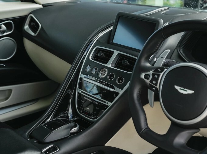 Aston Martin DB11 Coupe Black #21