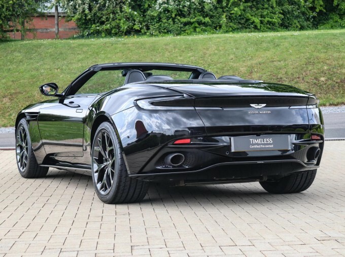 Aston Martin DB11 V8 Black #16