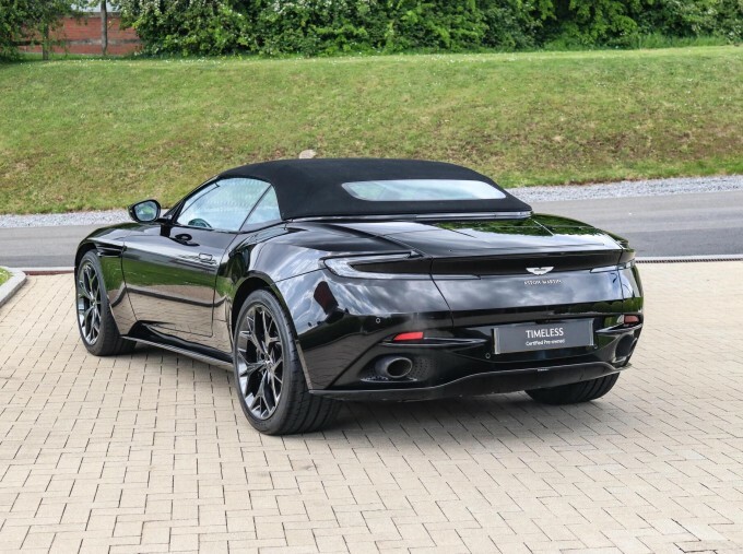 Aston Martin DB11 V8 Black #42