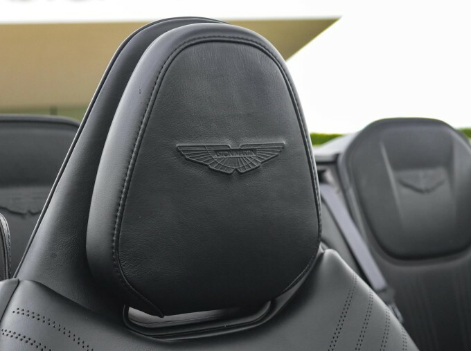 Aston Martin DB11 V8 Black #29