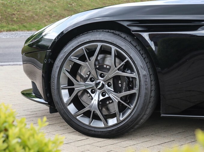Aston Martin DB11 4.0 V8 Volante Euro 6 2-Door Black #4