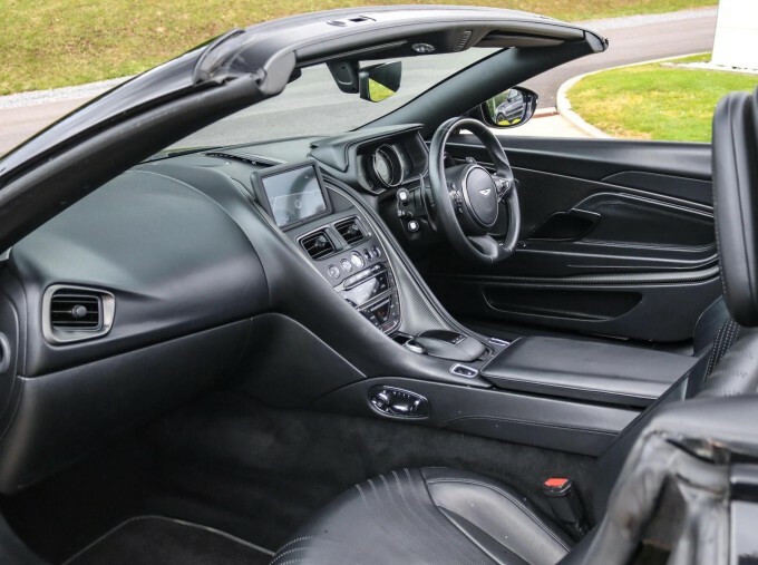 Aston Martin DB11 V8 Black #35