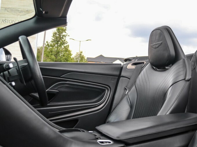 Aston Martin DB11 V8 Black #37