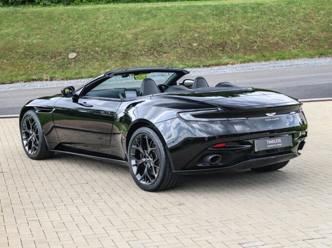 Aston Martin DB11 V8 Black #15