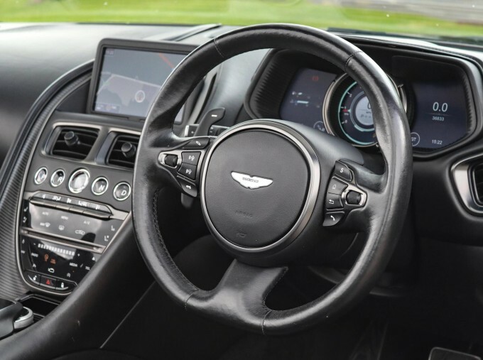Aston Martin DB11 V8 Black #25