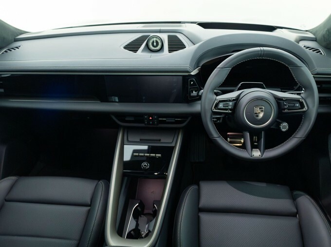 Porsche Macan T 2026 Blue #22