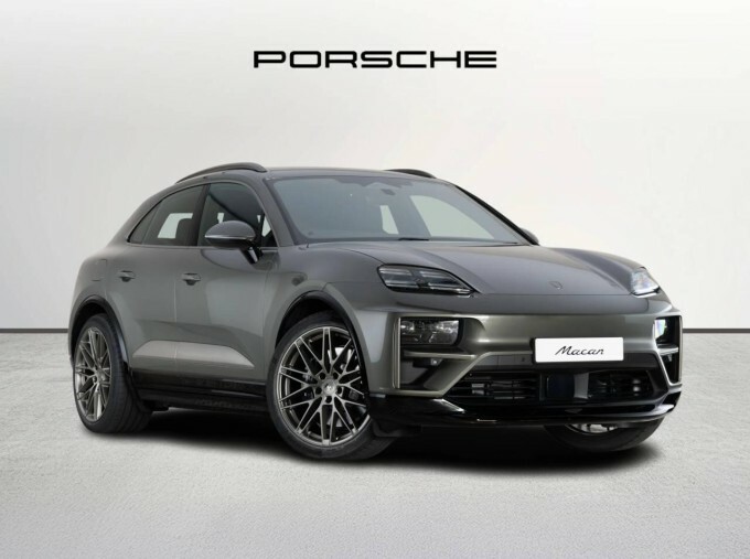 Porsche Macan 100Kwh Turbo 4Wd 5-Door Green