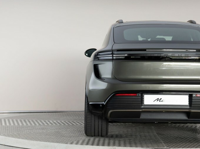 Porsche Macan T 2026 Blue #21