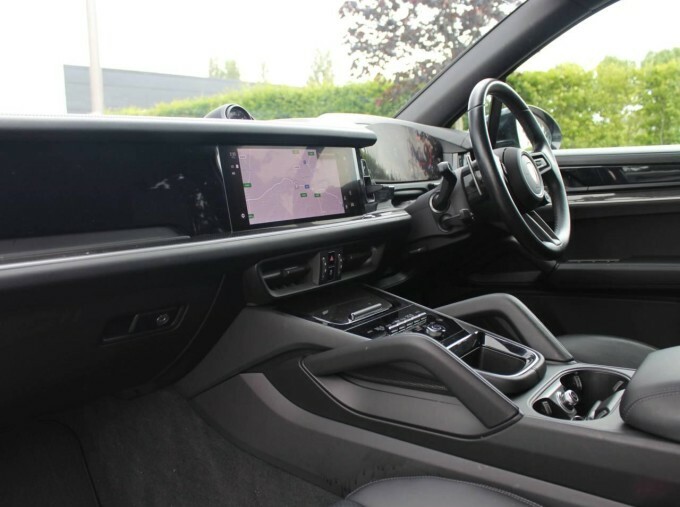 Porsche Cayenne V6 E-hybrid 25.9Kwh Tiptronics Euro 6 WX74XKK Silver #3