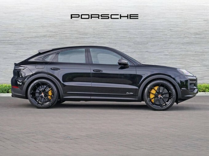 Porsche Cayenne Cayenne Coupe Black #3