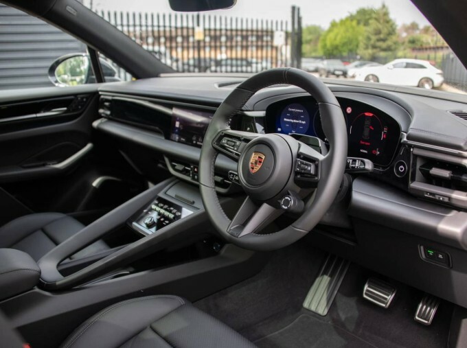 Porsche Macan Macan Suv Black #4