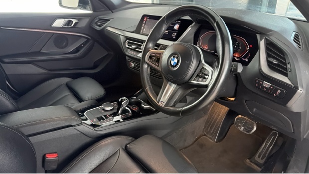 BMW 1 Series 118I M Sport Lcp Dct Euro 6 5-Door White #6