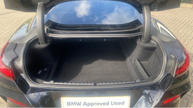 BMW 8 Series M Sport Blue #13