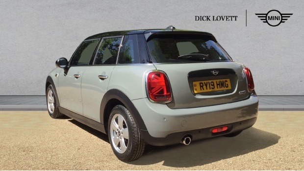 Mini Hatch Cooper Classic Steptronic Euro 6 5-Door Grey #2
