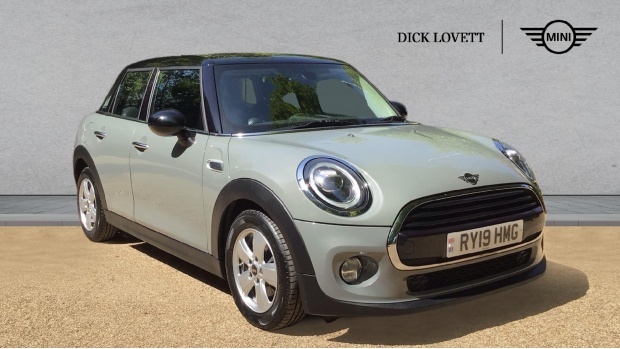 Mini Hatch Cooper Classic Steptronic Euro 6 5-Door Grey