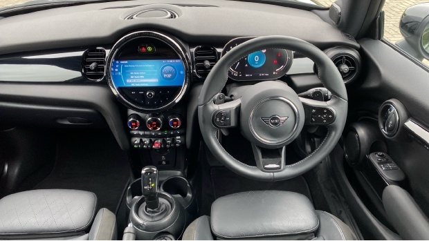 Mini Hatch Cooper S Sport Steptronic Euro 6 WN73KKA Black #5