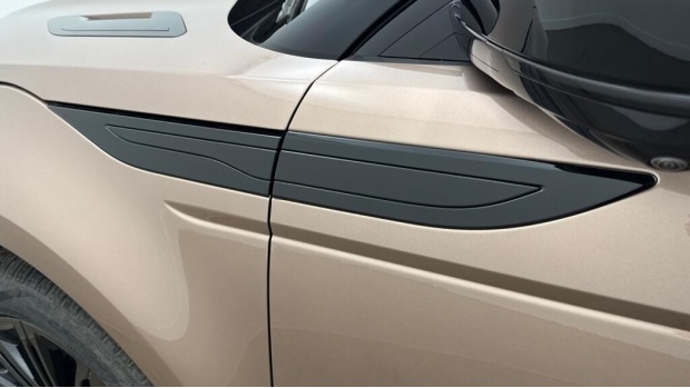 Land Rover Range Rover Evoque P300e Evoque Edition Black #16