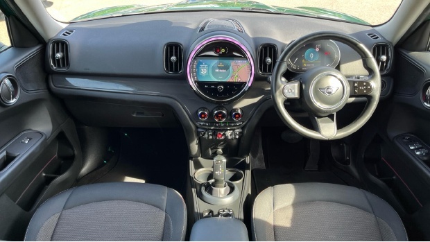 Mini Countryman Cooper Classic Steptronic Euro 6 5-Door Green #4