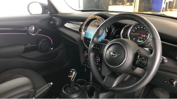 Mini Hatch Cooper Classic Steptronic Euro 6 5-Door CV72WXC Grey #6